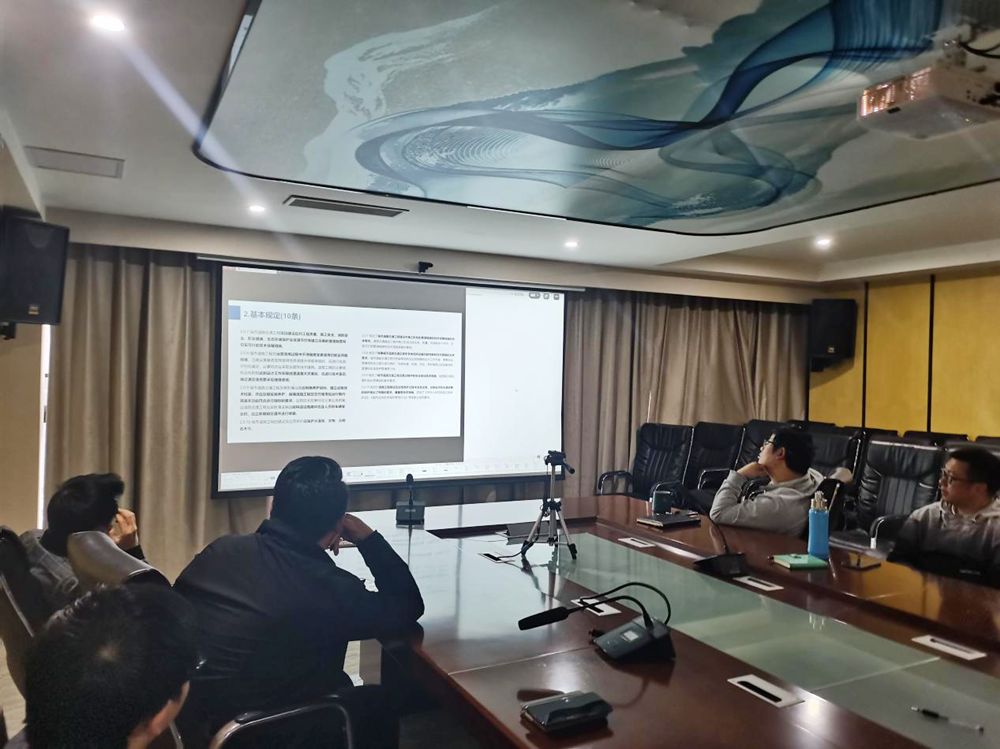 ǧ��qy88���ʹ���������Ժ�в�ҵ������֯������רҵ��Ա�μ��п�Э�淶��ѵ