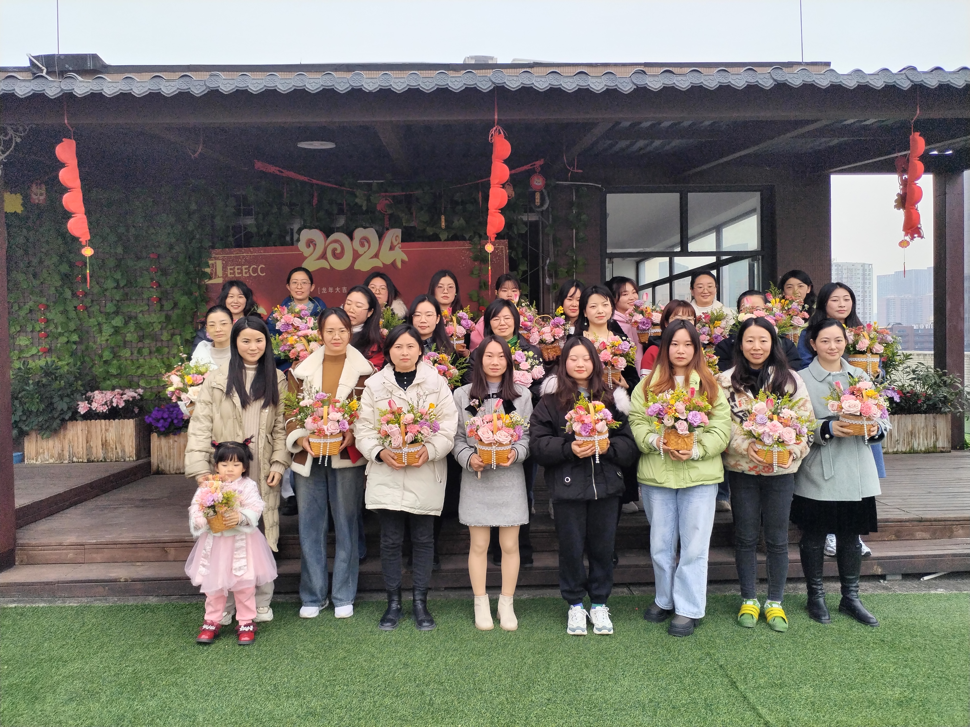 �������������¾�����Ů�� ����ǧ��qy88���ʹ�����ڼ��ſ�չ�����ˡ���Ů�ڱ���...